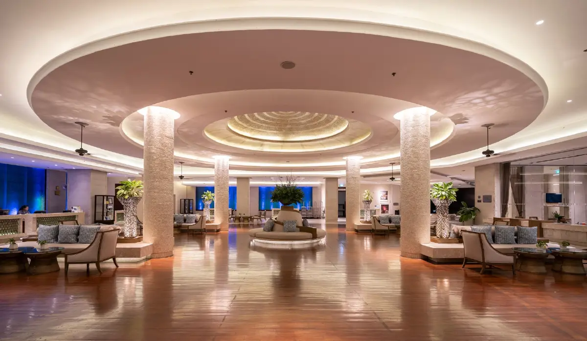 เชอราตัน หัวหิน รีสอร์ท แอนด์ สปา พักผ่อนสุดลักชัวรีริมสระลากูนยาว