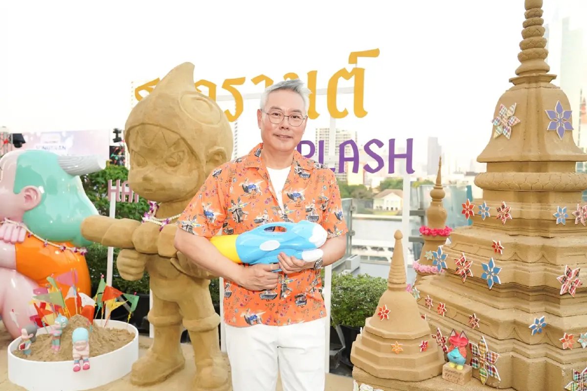 นายสุพจน์ ชัยวัฒน์ศิริกุล กรรมการผู้จัดการ บริษัท ไอคอนสยาม จำกัด