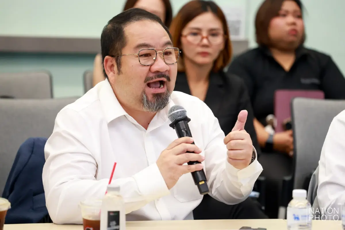 นายแสงชัย ธีรกุลวาณิช ประธานกิตติมศักดิ์และประธานยุทธศาสตร์สมาพันธ์เอสเอ็มอีไทย 