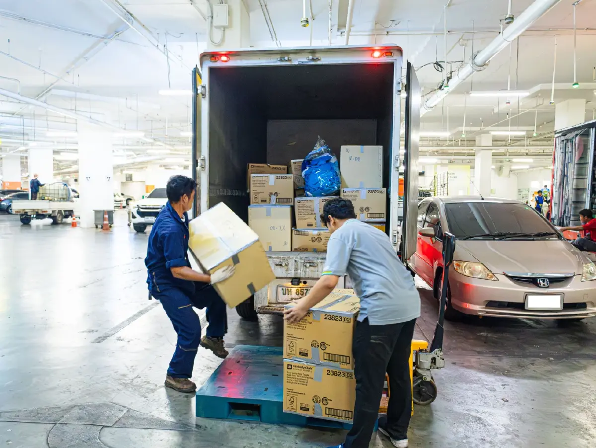 ศูนย์การค้าฟิวเจอร์พาร์คและสเปลล์ รุกโครงการ Green Future จับมือ SCIeco เปลี่ยนยูนิฟอร์มเก่ากว่า 1,850 ชิ้น เป็นพลังงานทดแทน มุ่งสู่เป้าหมาย Zero Waste to Landfill อย่างยั่งยืน