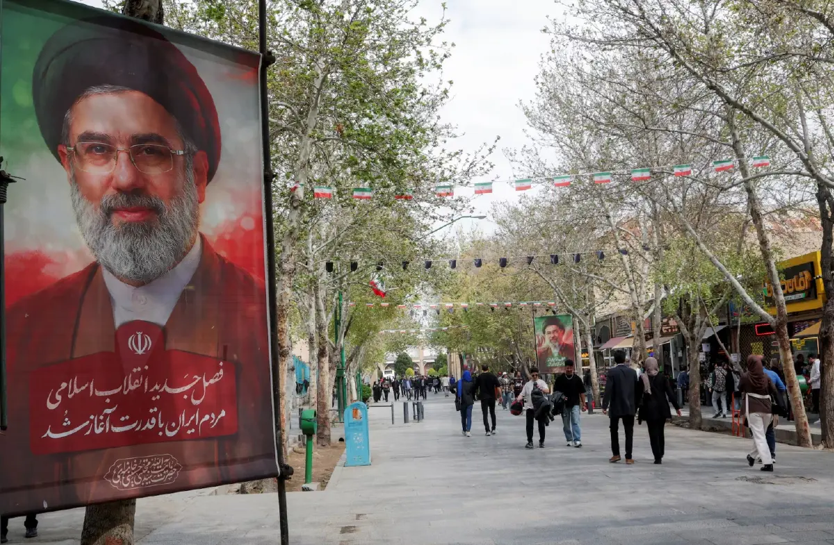 ความหวังสงครามยุติยังไม่หมด สหรัฐ-อิหร่านจ่อฟื้นเจรจา แม้ยังปิดล้อมท่าเรือ