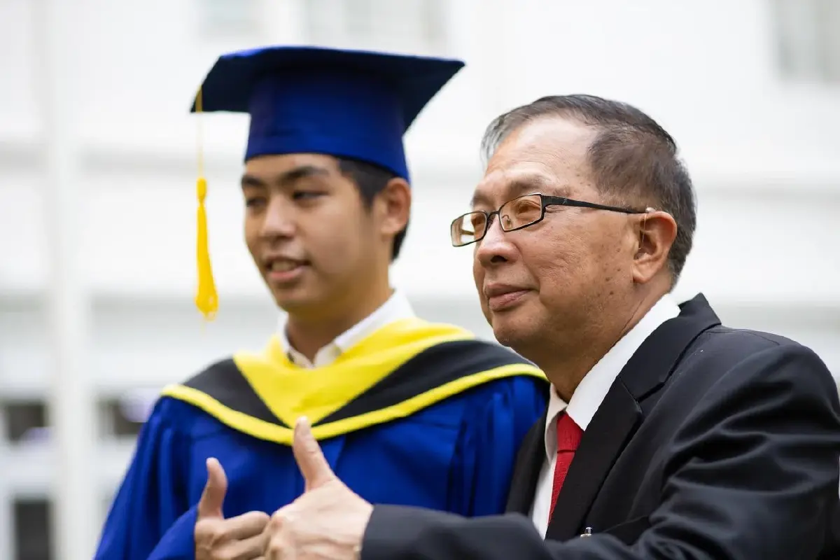 ดร.เย่า ล่าง จาง (Dr.ChangYao-Lang) ประธานกรรมการโรงเรียนนานาชาติเวลล์ส