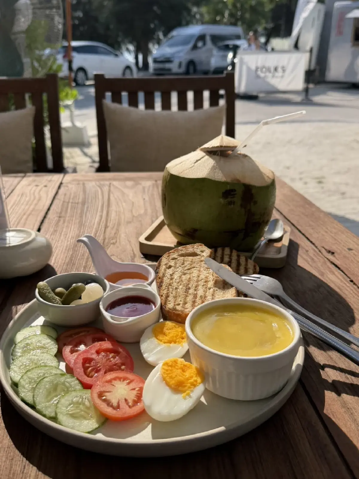 เปิดมุมลับพัทยา! 'Folks On The Beach' Beach Club สุดชิลที่คุณต้องมาลอง