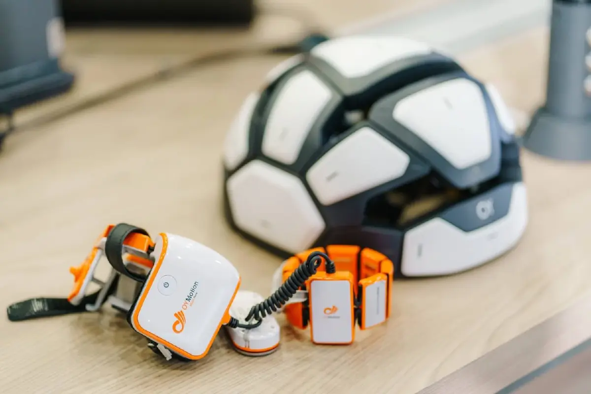 ทรู คอร์ปอเรชั่น ผนึกกำลัง OYMotion ยักษ์ใหญ่ด้านเทคโนโลยีชีวภาพ เปิดตัวนวัตกรรม "Neuro AI Tech" ครั้งแรกในไทย