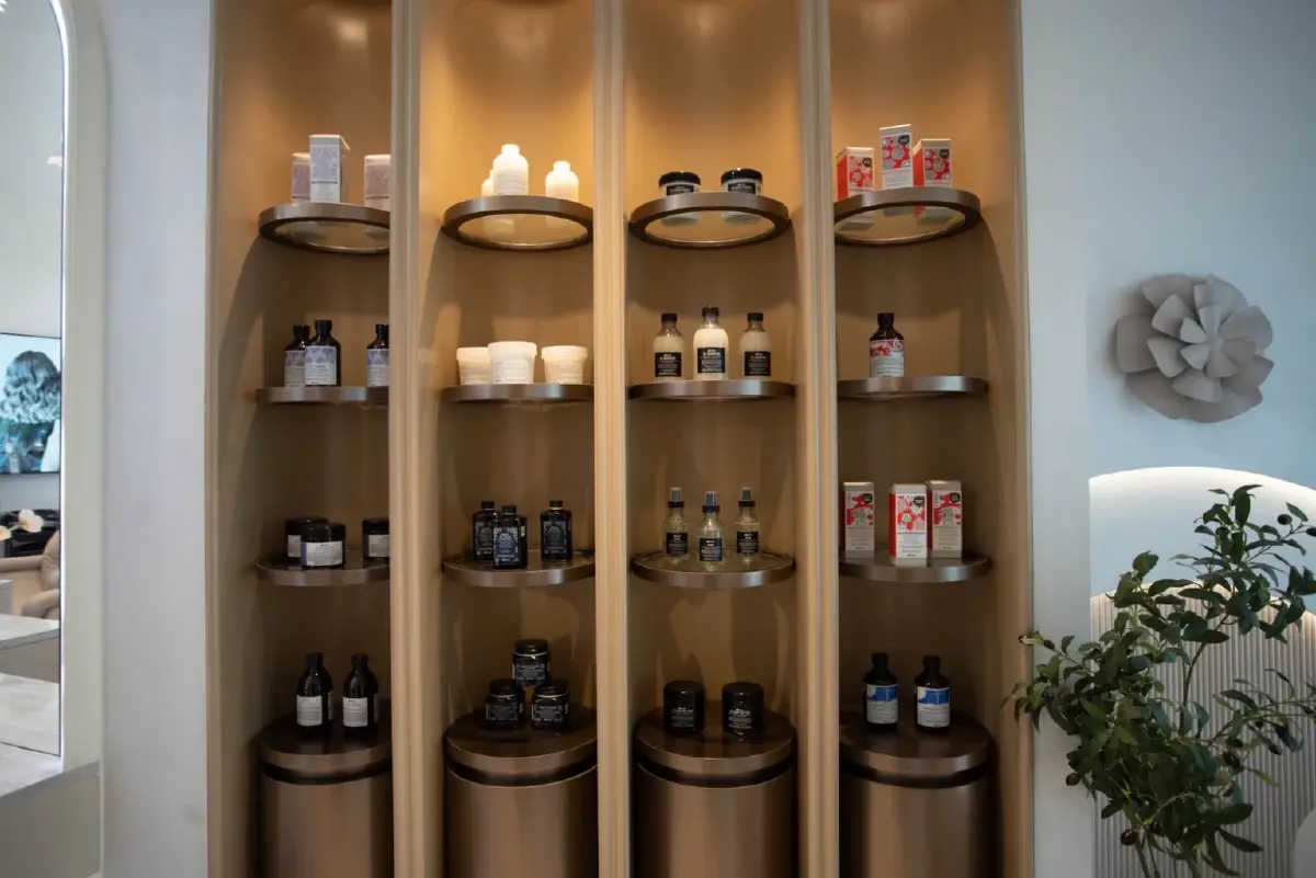 จากช่างแต่งหน้ากองถ่าย สู่เจ้าของอาณาจักร 10 ล้านบาทกลางทองหล่อ!