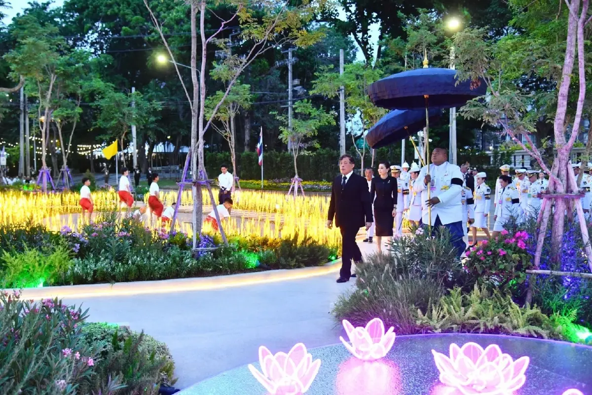 ในหลวง-พระราชินี เสด็จฯ เปิดงาน 100 ปี วันสวรรคต ร.6 และศตวรรษแห่ง ‘สวนลุมพินี’