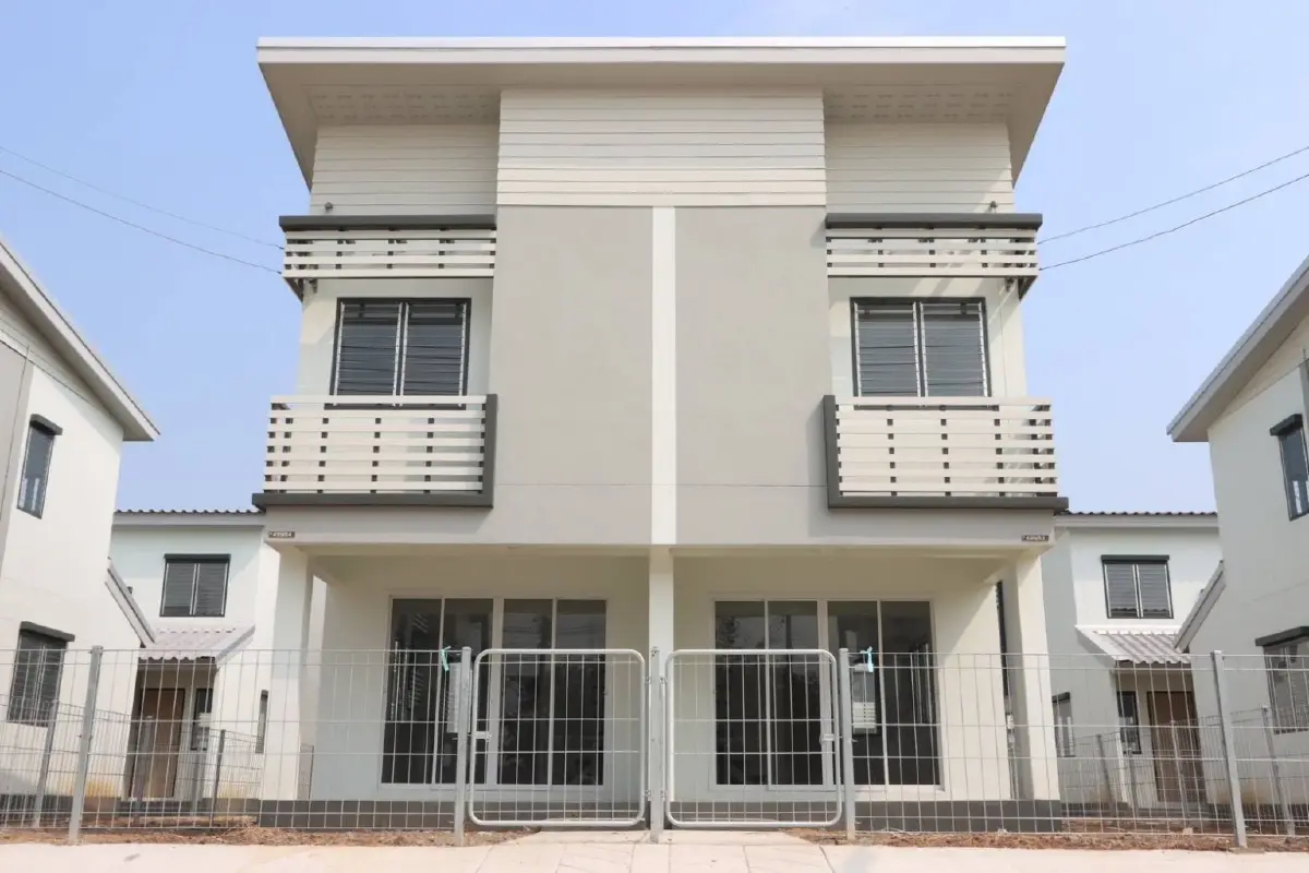 รมว.นิกร มอบ กคช. พลิกโมเดลเข้าถึงที่อยู่อาศัย ลดราคา-สินเชื่อ เปิดทางมีบ้านง่ายขึ้น