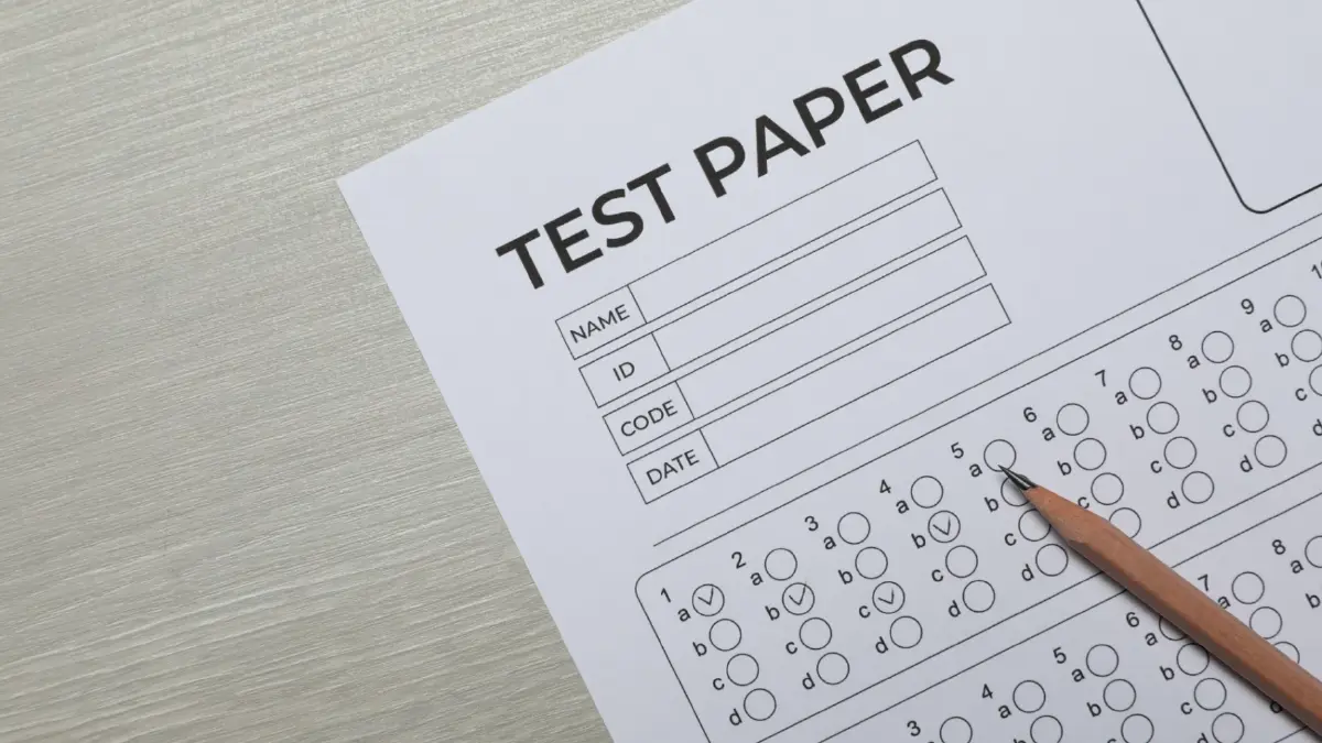 จากขนาดสมองสู่อัลกอริทึม! วิวัฒนาการ 'ความฉลาด' ในห้วงประวัติศาสตร์ของมนุษย์
