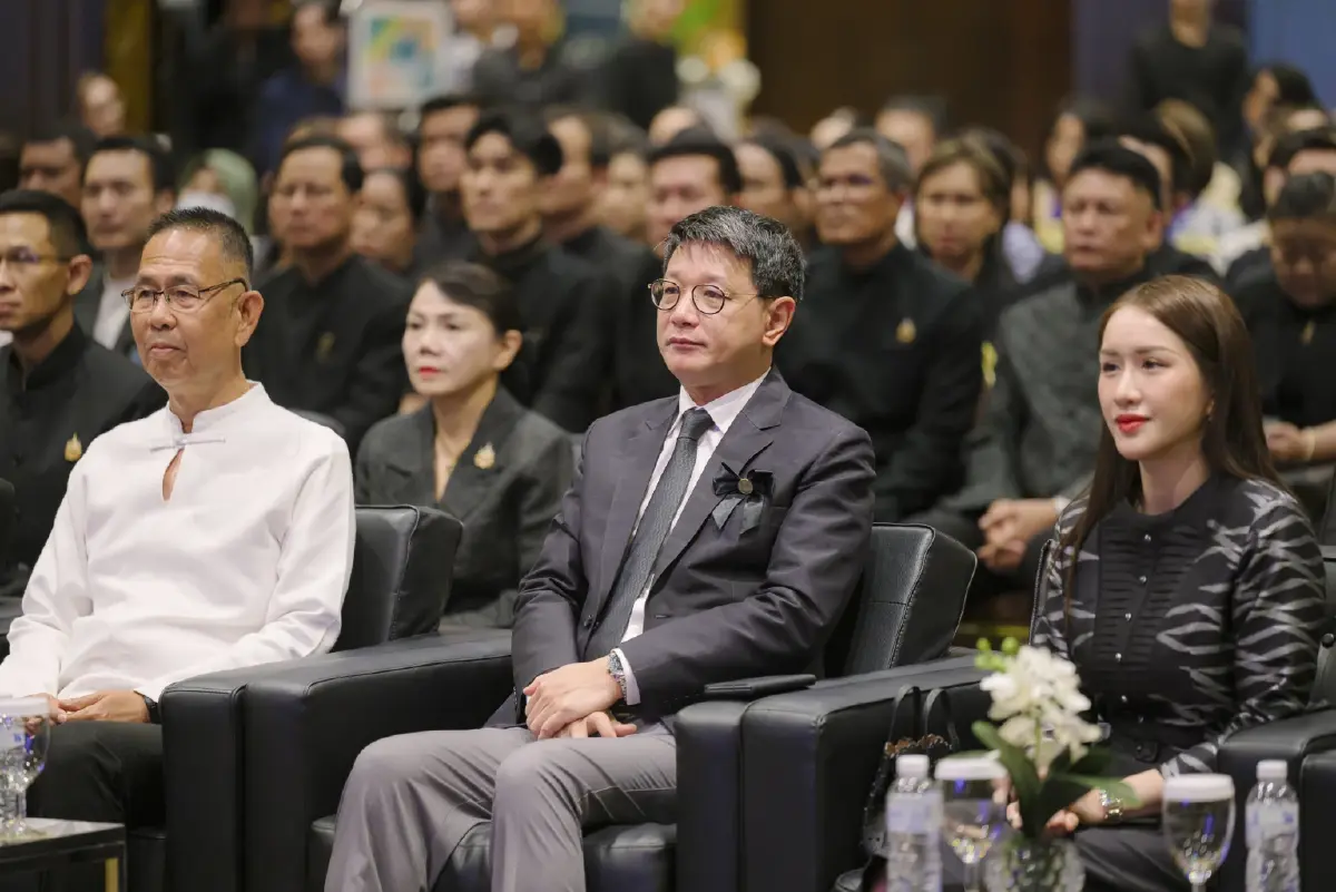 พช. อัปเกรด OTOP Premium สู่สากล ชูภูมิปัญญาผสานนวัตกรรม