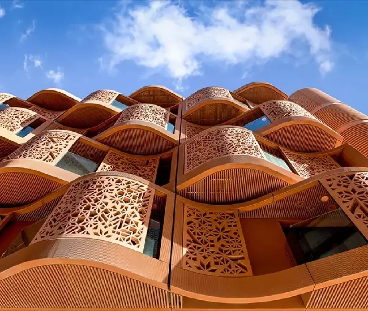Masdar City (มาสดาร์ซิตี้) อาบูดาบี, สหรัฐอาหรับเอมิเรตส์ / ภาพ masdar.ae