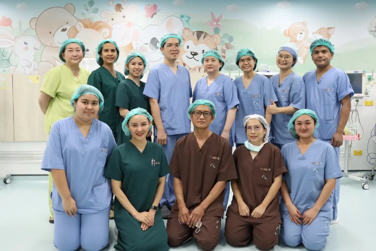 กรมการแพทย์โชว์นวัตกรรม "ผ่าตัดไส้เลื่อนเด็กส่องกล้องแผลเล็ก" ฟื้นตัวไว-ปลอดภัยสูง เดินหน้าขยายโอกาสการรักษาที่เท่าเทียมเพื่อถวายเป็นพระราชกุศล