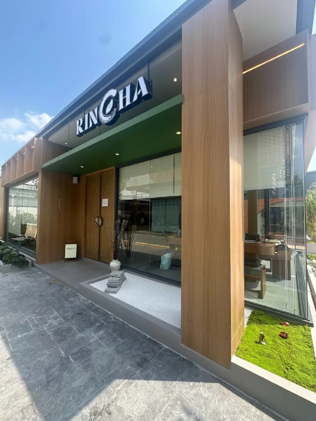 'รินชา' ปักหมุดพรานนก เปิดตัวต้นแบบ "Tea Wellness Solution Center"