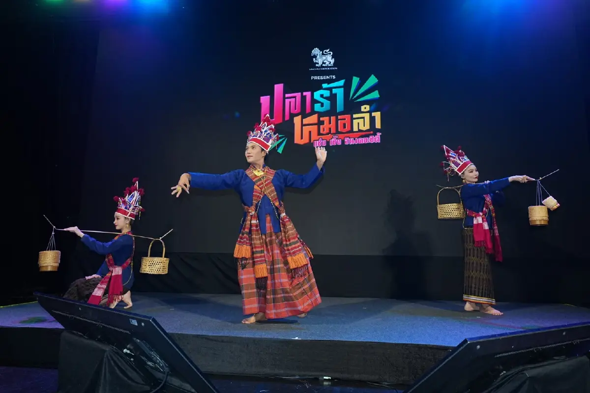 “หมอลำ” กลายเป็นอุตสาหกรรมมูลค่า 6 พันล้าน หล่อเลี้ยงคนทั้งห่วงโซ่