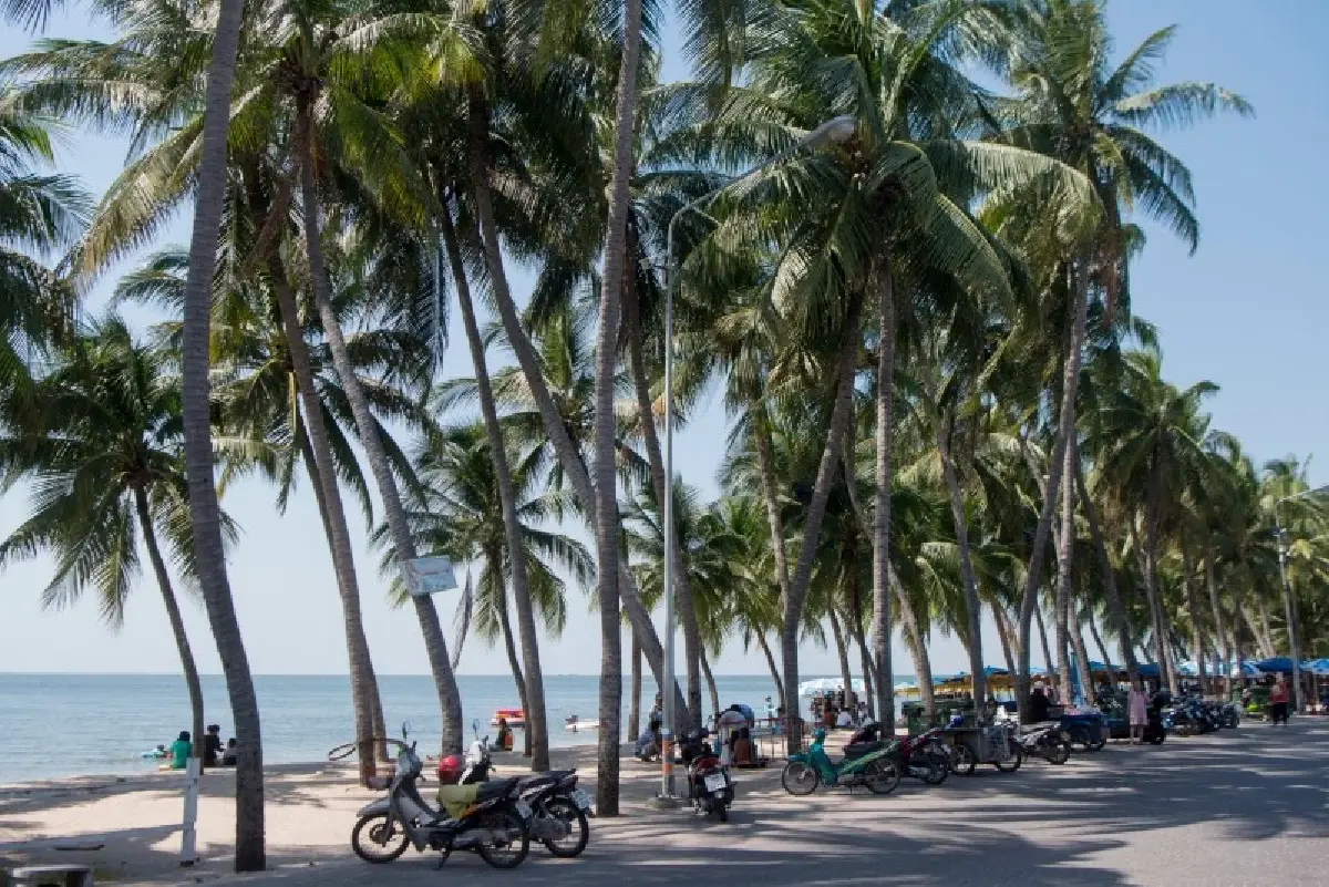 สงกรานต์ 2569 ยอดเข้าพักพุ่งเกือบ 90% ขณะที่สภาอุตสาหกรรมท่องเที่ยวฯ หนุนมาตรการรัฐดัน ‘ไทยเที่ยวไทย’ ต่อเนื่อง