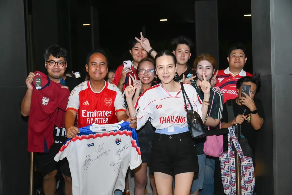 "มาดามแป้ง" บุกแคมป์ช้างศึก! อัดฉีด 3 ล้านบาท ปลุกใจทุบเติร์กเมนิสถาน ชี้ชะตาเข้ารอบเอเชียน คัพ 2027