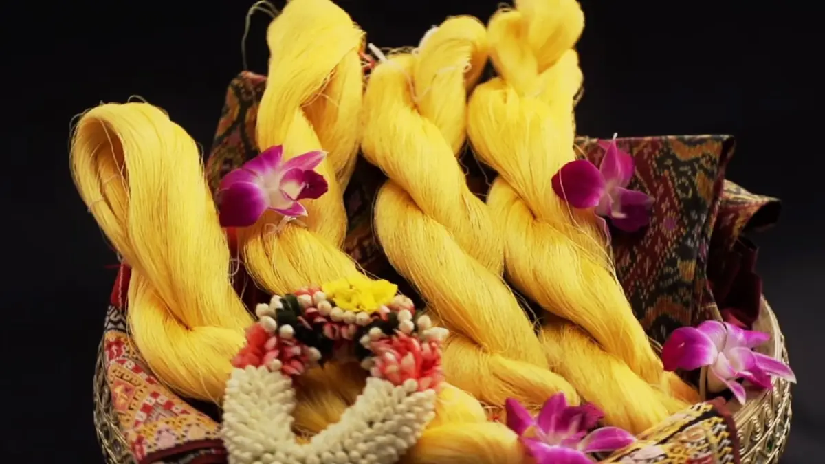  เส้นไหมไทยพื้นบ้านอีสาน