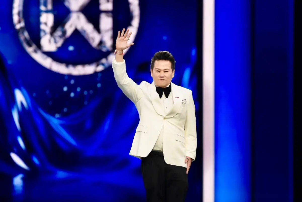 “The World is TRUE” งามสมมงอย่างมีคุณค่า True5G ร่วมยินดีและมอบรางวัล แก่ “น้ำผึ้ง-กานต์ธีรา เตชะภัทรธนากุล” Miss World Thailand 2026