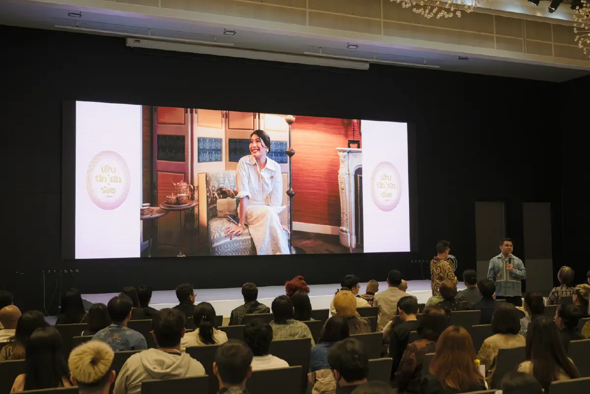 พช. ปั้น OTOP สู่รันเวย์โลก! อัปเกรดผ้าไทย ‘Sustainable Fashion’
