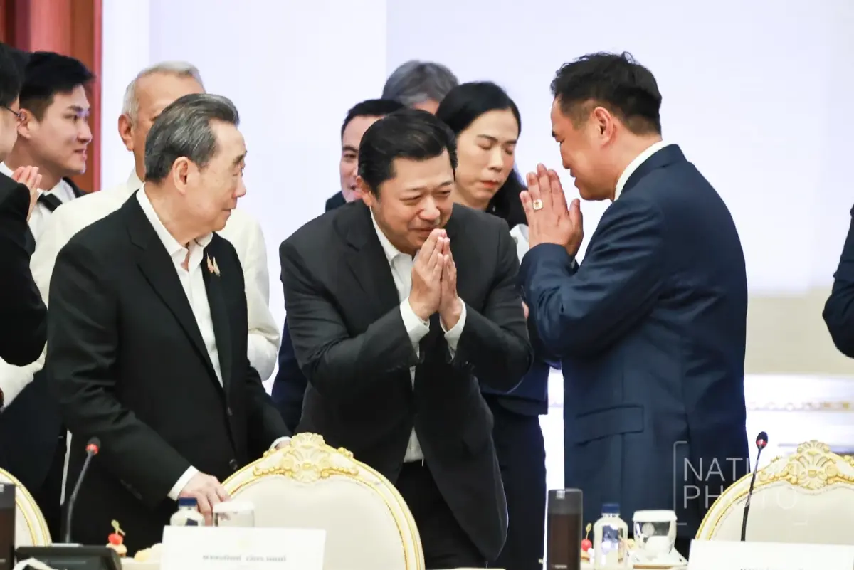นายกฯ ถก 10 ยักษ์ใหญ่เอกชน รื้อกฎหมายเก่าดันไทยศูนย์กลางอาเซียน