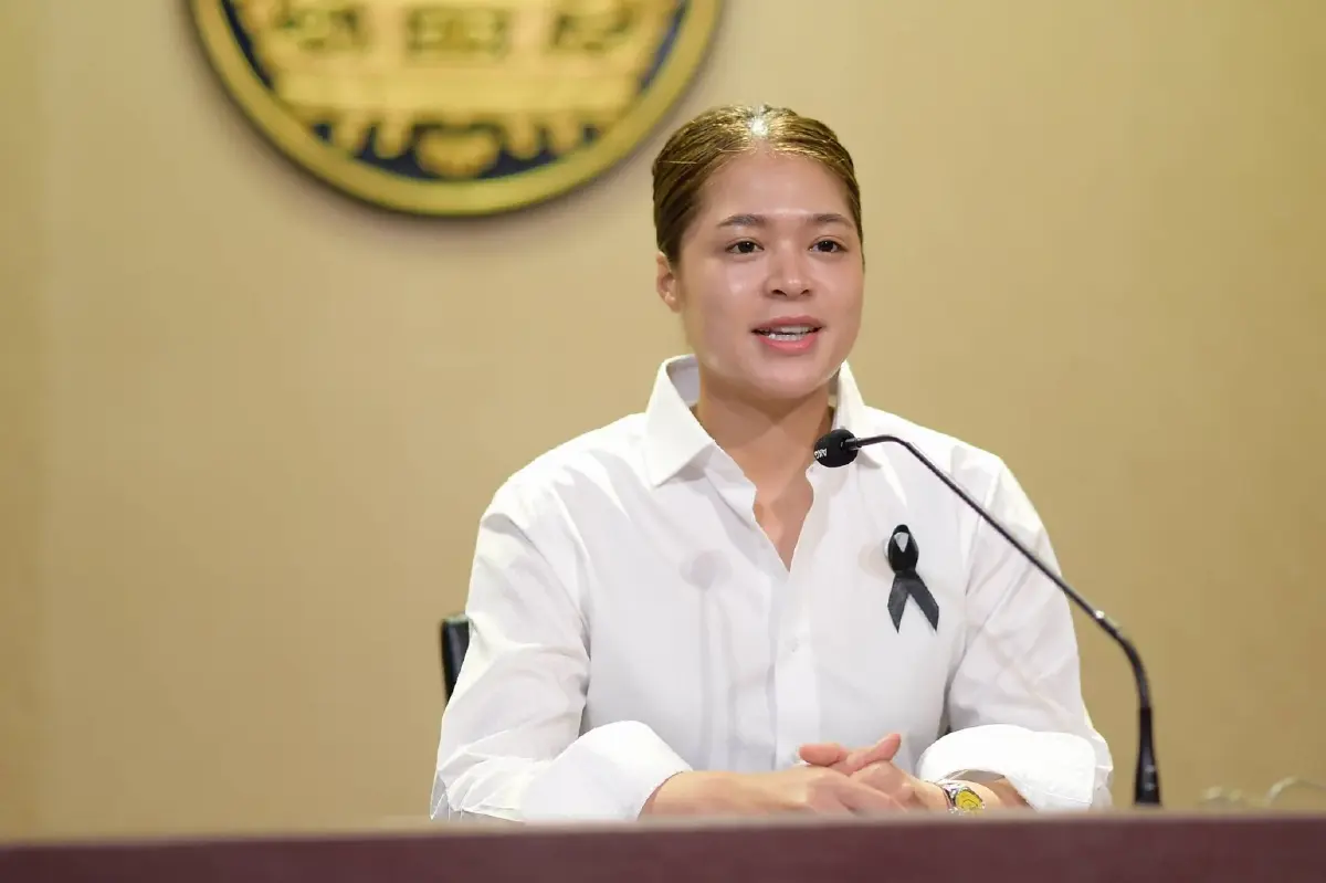 พลอยทะเล ลักษมีแสงจันทร์ รองโฆษกประจำสำนักนายกรัฐมนตรี เปิดเผยว่า รัฐบาล สั่งการหน่วยงานที่เกี่ยวข้องบูรณาการดำเนินการเดินหน้าปราบปรามแอปพลิเคชันสินเชื่อเงินกู้ผิดกฎหมาย และเว็บไซต์หรือ URL ที่มีการเรียกเก็บดอกเบี้ยเกินอัตราอย่างต่อเนื่อง
