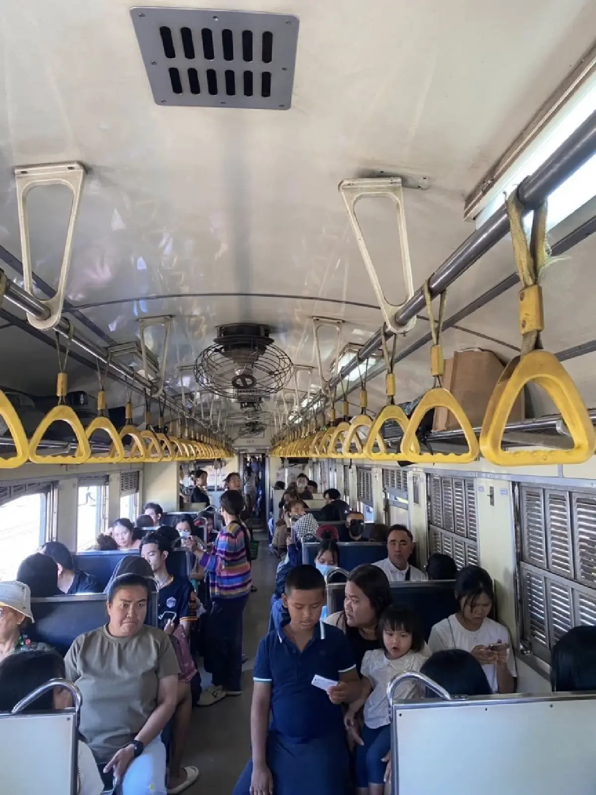 รถไฟเชิงสังคม : ทางสองแพร่งของ รฟท. บริหารต้นทุนกับภารกิจดูแลคนฐานราก
