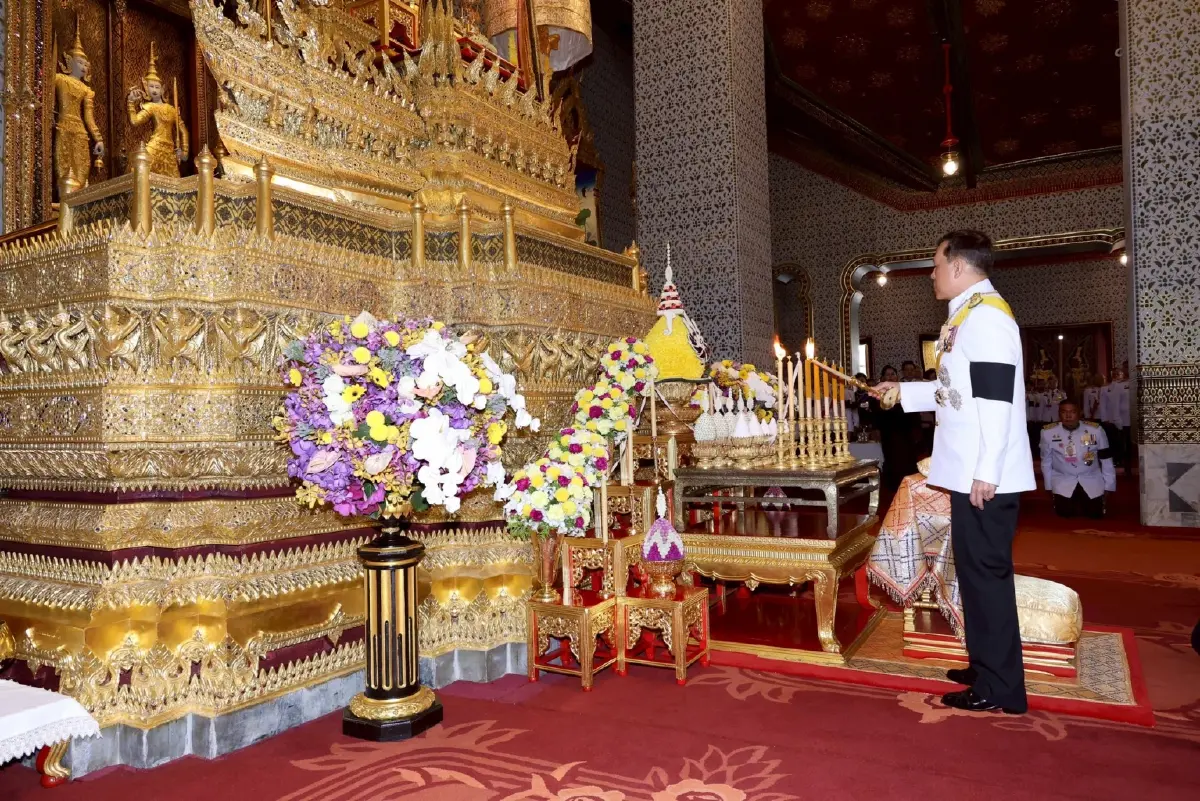 ในหลวง-พระราชินี เสด็จฯ ไปในการพระราชพิธีฉัตรมงคล พุทธศักราช 2569  
