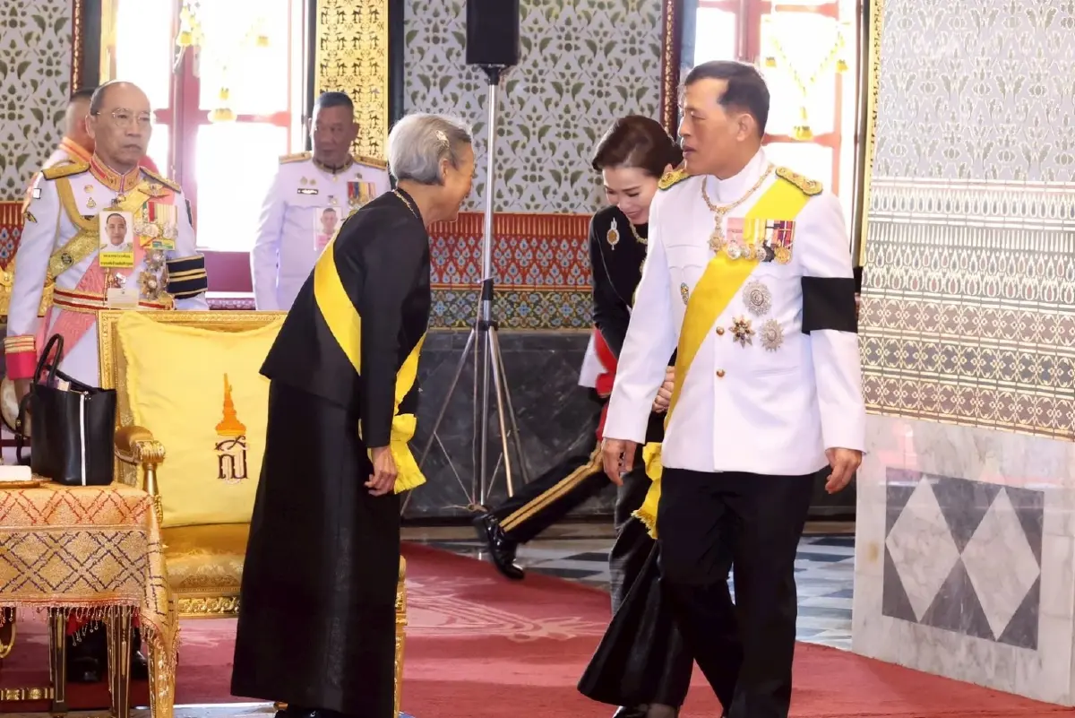 ในหลวง-พระราชินี เสด็จฯ ไปในการพระราชพิธีฉัตรมงคล พุทธศักราช 2569  