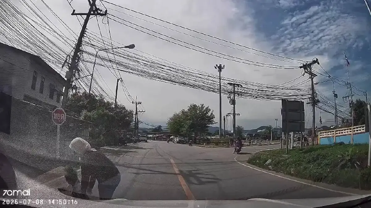 ทรู ส่งต่อเรื่องราวดีๆ ของพนักงานทรูในจังหวัดยะลาที่ “ทำความดีด้วยหัวใจ” เข้าช่วยเหลือผู้ประสบเหตุฉุกเฉินริมทางจนปลอดภัย