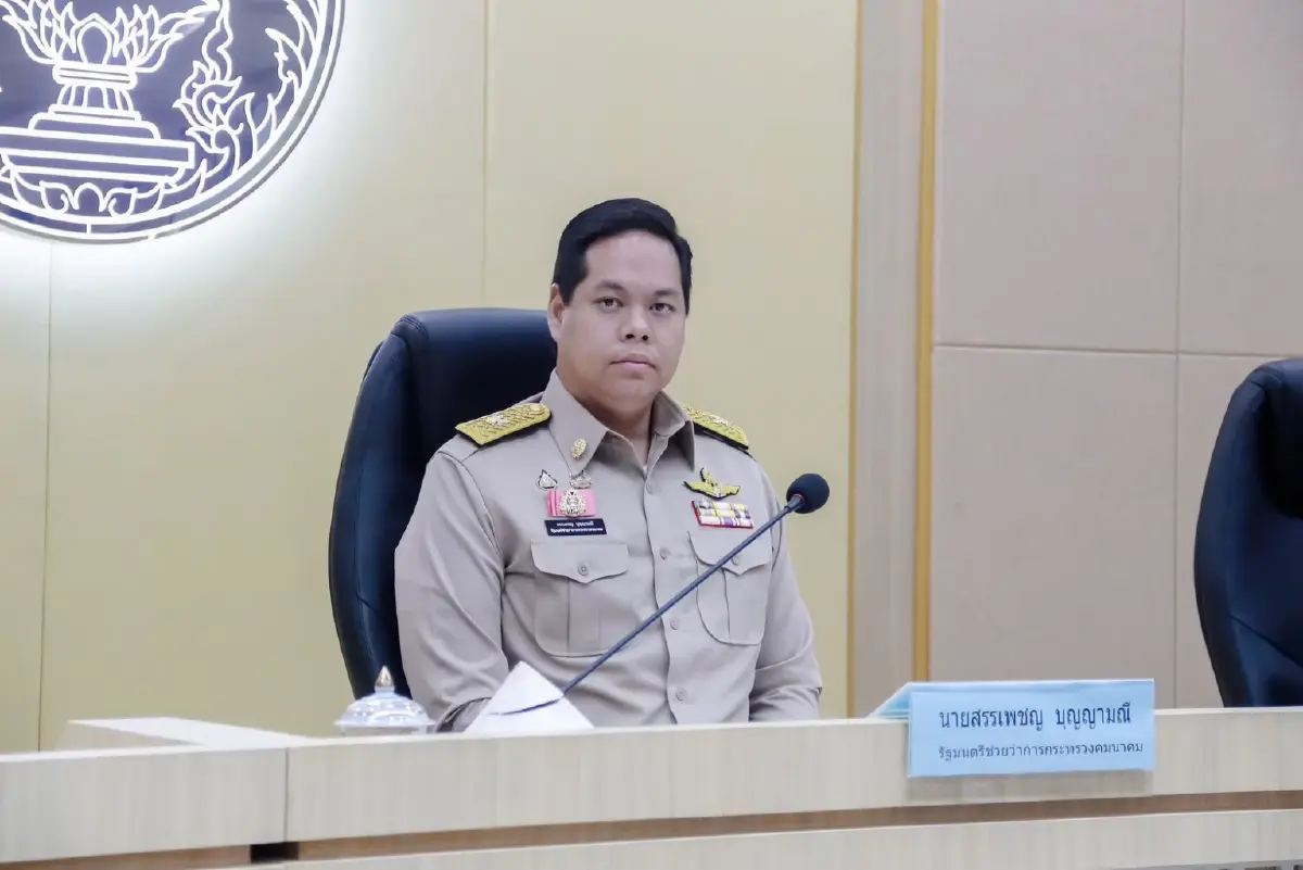 รมช.สรรเพชญ ลุยสงขลาเร่งบิ๊กโปรเจกต์คมนาคม ย้ำโปร่งใส รับ ครม.สัญจร