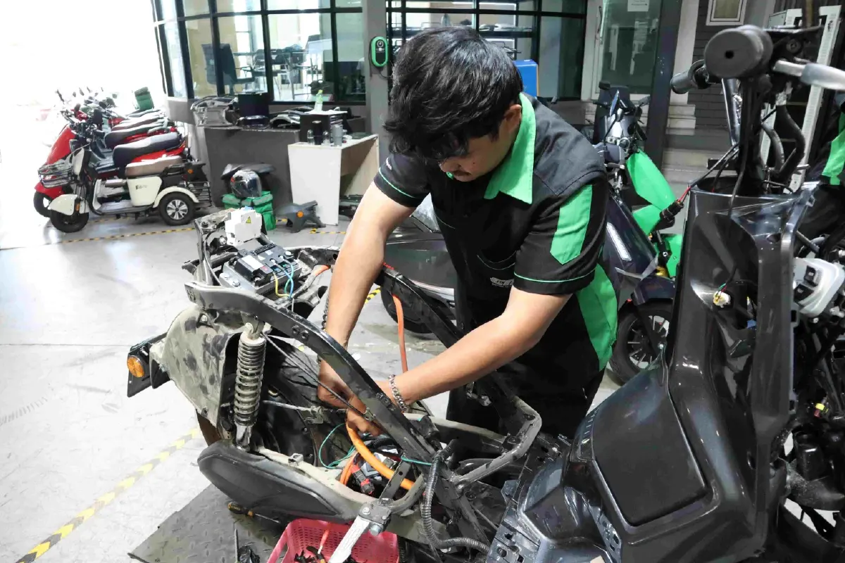 NIA ดันไทยสู่ฮับมอเตอร์ไซค์ EV อาเซียน ชูนวัตกรรม EM Motor วิ่งไกล 200 กม.