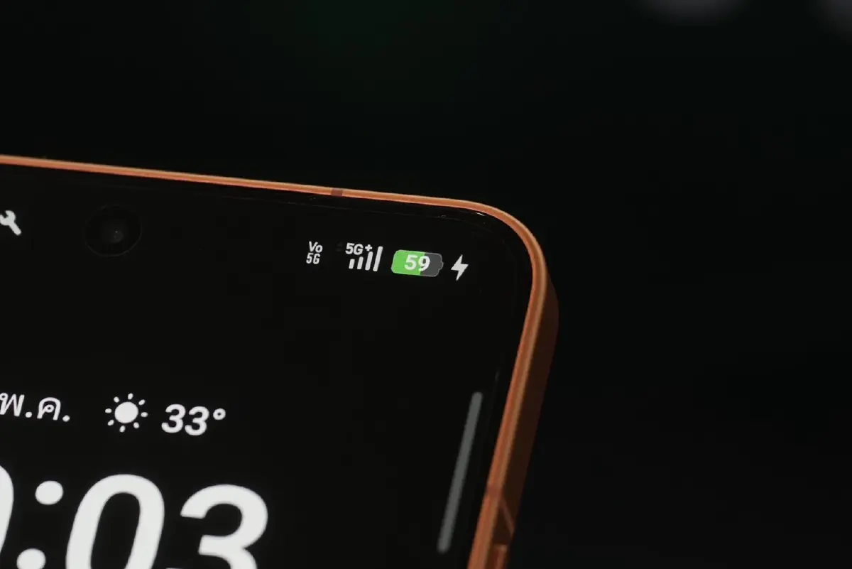 AIS รวมคลื่น รับเทรนด์อัปโหลด เปิด “5G-ADVANCED” รายแรกในอาเซียน