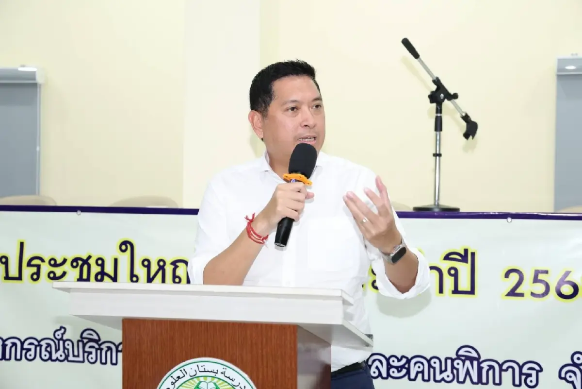 “นิกร” รมว.พม. นำทีมลุยเคหะร่มเกล้า เดินหน้ายกระดับคุณภาพชีวิตกลุ่มเปราะบาง บูรณาการ กทม. แก้ไขปัญหาน้ำเสีย-เพิ่มพื้นที่สีเขียวอย่างยั่งยืน