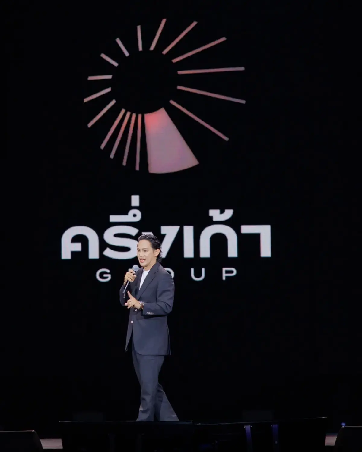 ค่ายเพลงยังจำเป็นอยู่ไหม? ในวันที่ศิลปินโตได้ด้วยตัวเอง