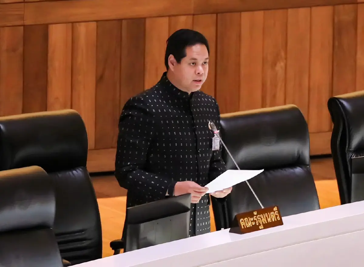 “สรรเพชญ” เสนอ พ.ร.บ.การเดินเรือในน่านน้ำไทย วาระแรกผ่านฉลุย!