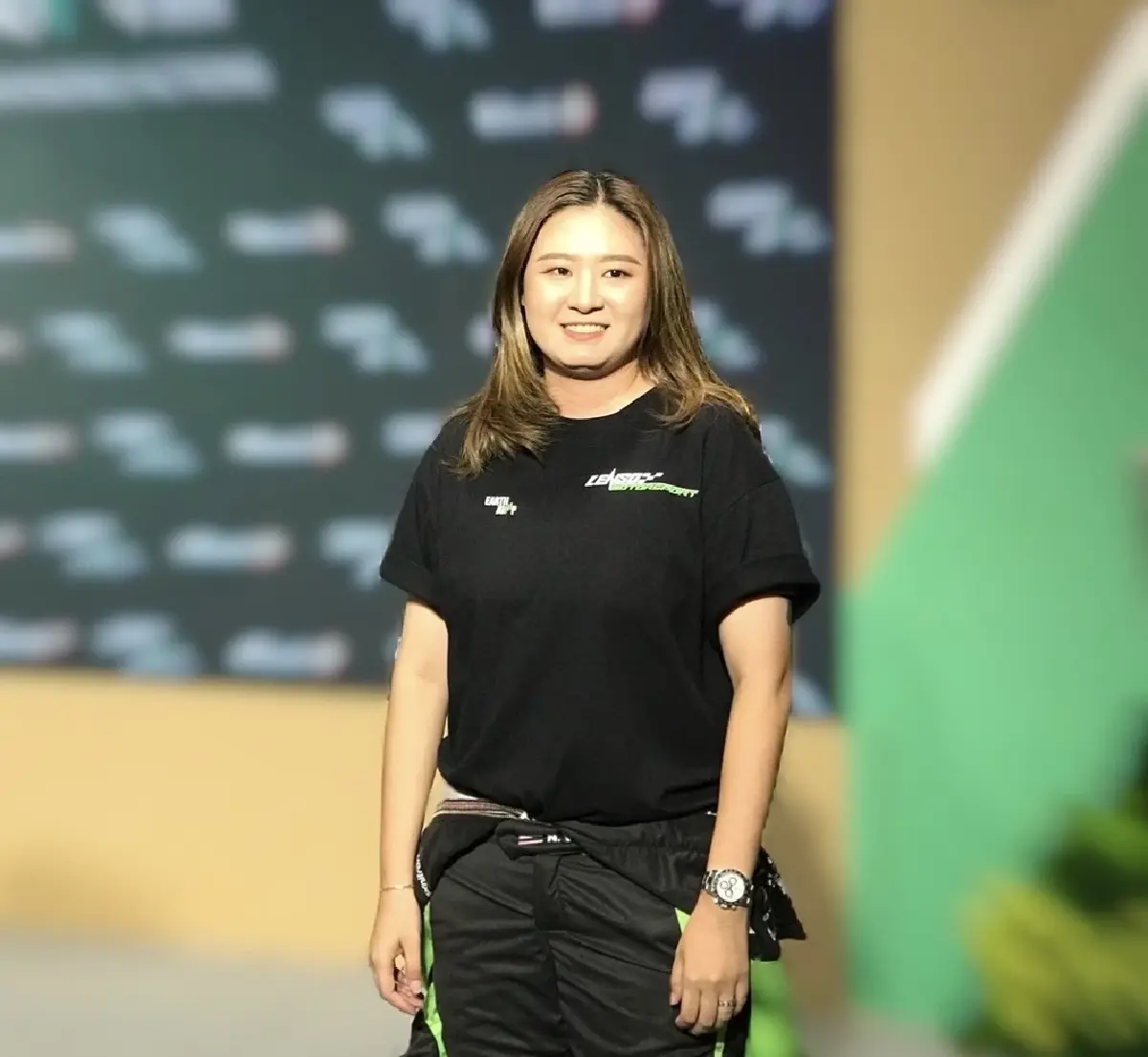 "นิชา วีรพร" นักแข่งรถผู้ขับเคลื่อนโรงงานล้อแม็กสู่ Green รับกติกาการค้าโลก