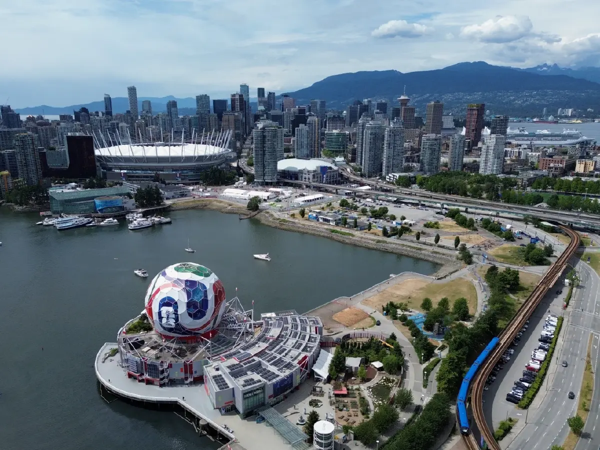 ก็แดดมันร้อน! แฟนบอลโอด FIFA สั่งห้ามพกขวดน้ำเข้าสนามบอลโลก 2026
