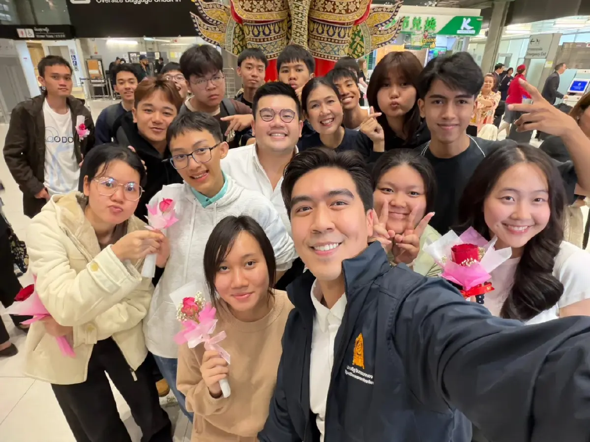 นักเรียนทุน ODOS กลุ่มแรกเดินทางแล้ว บินลัดฟ้าตามความฝันสู่สหรัฐอเมริกา รวม 20 คน