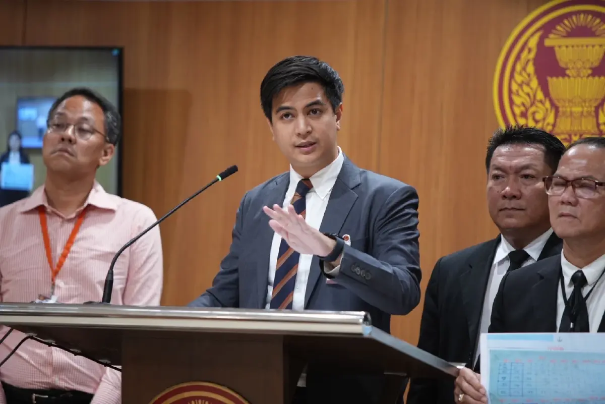 ผู้ตรวจการ กกต. ร้องฝ่ายค้านปมฮั้วสว."พริษฐ์" จี้ กกต. แจง 4 พิรุธส่อเป่าคดี