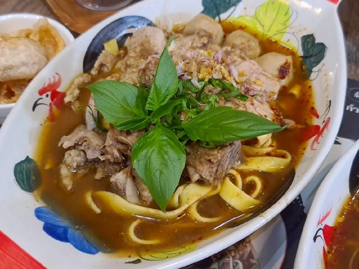 Aroy Tatien เตี๋ยวเรือ 27 สมุนไพร ท่าเตียน ปักธงรายได้ 4 ล้านปีแรก