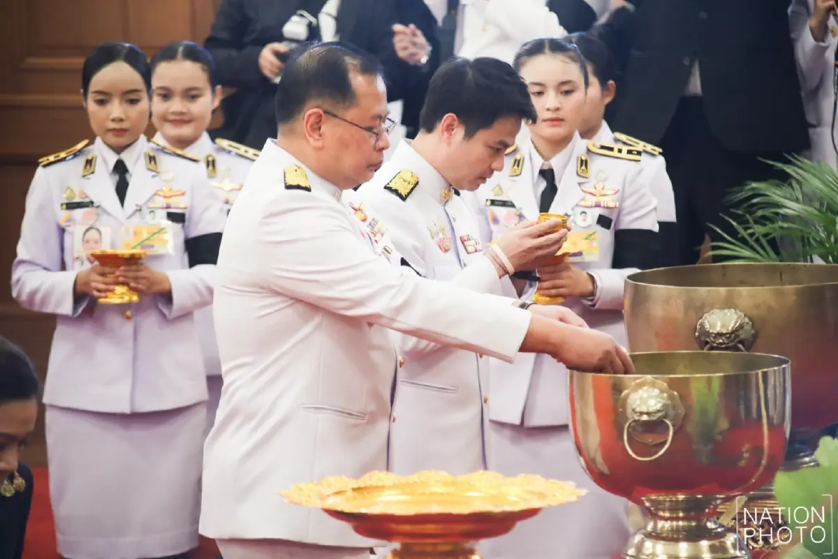 นายกฯ นำคณะรัฐมนตรี ถวายน้ำสรงพระศพ เจ้าฟ้าพัชรกิติยาภา