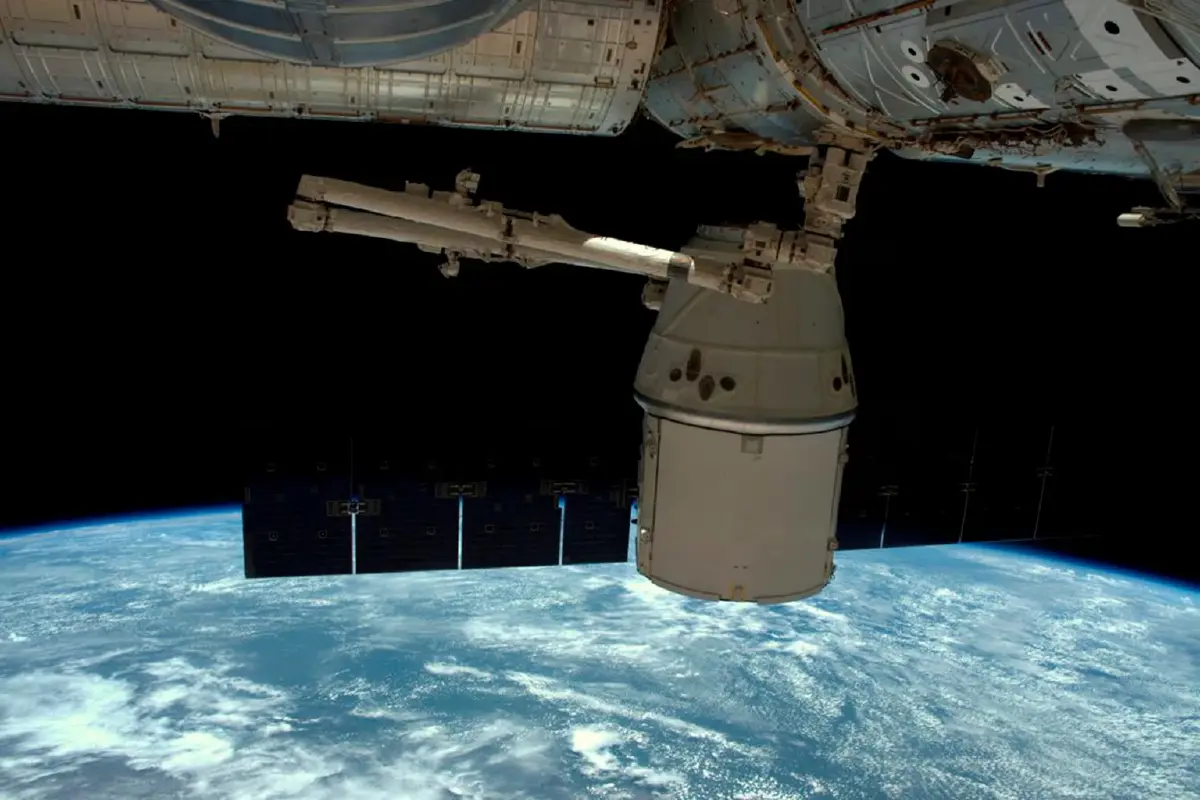 NASA ระทึก! สั่งนักบินอวกาศเตรียมอพยพ หลัง ISS รั่วหนัก