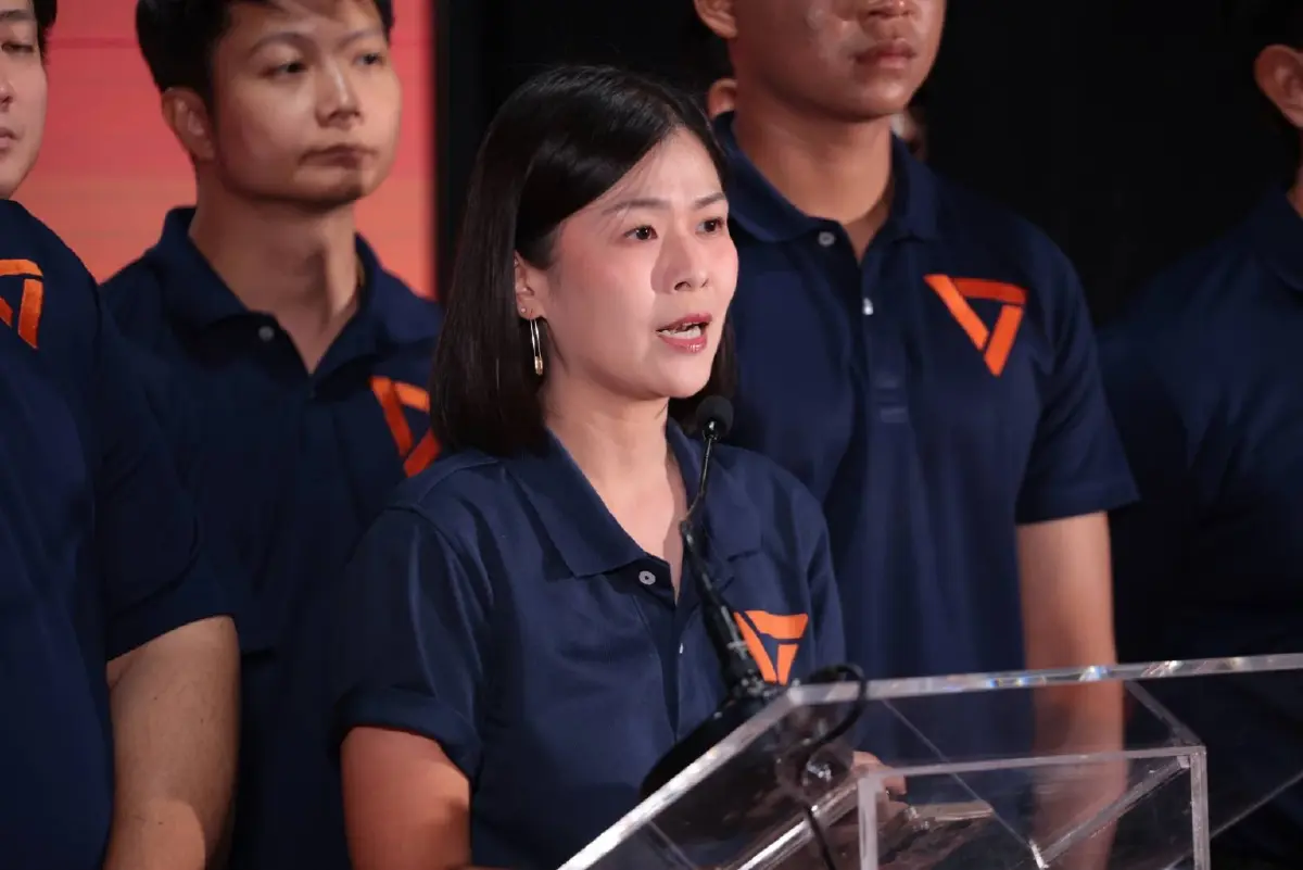 ‘วิโรจน์’ เปิด 6 วาระเร่งด่วน ดัน 'ภัทราภรณ์' นั่งประธานสภา กทม. รื้อระบบโปร่งใส