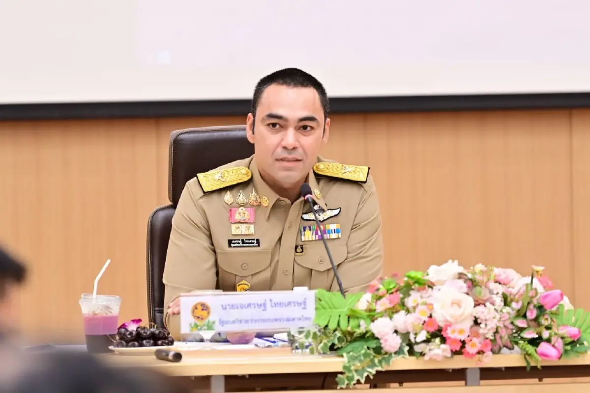 รมช.มหาดไทย สั่งกรมโยธาฯ เร่งพลิกฟื้นวิถีชีวิต ยกระดับเมืองปลอดภัยรับมือภัยพิบัติ