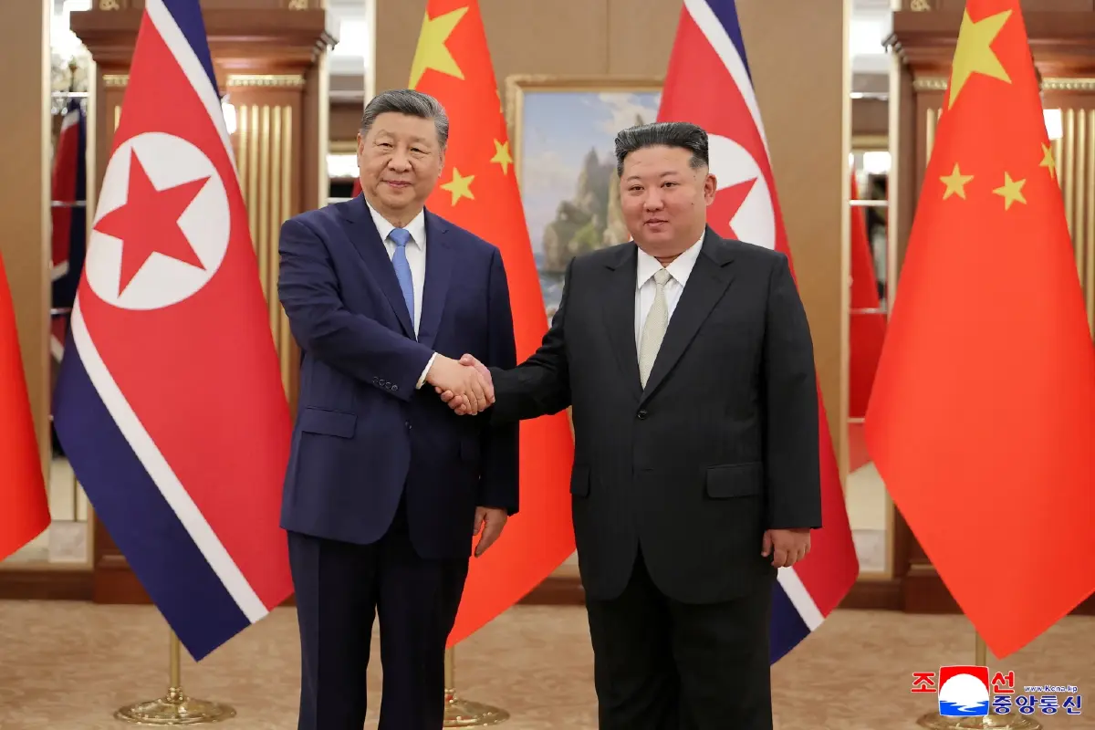 'คิม-สี' ชื่นมื่น! จับมือยกระดับความสัมพันธ์ 'จีน-เกาหลีเหนือ' ทุกมิติ