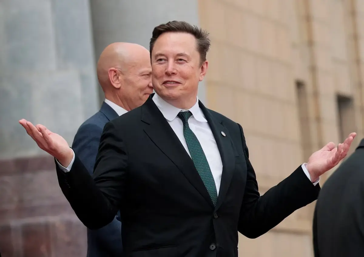 SpaceX ดัน “อีลอน มัสก์” สู่มหาเศรษฐีล้านล้านดอลลาร์คนแรกของโลก