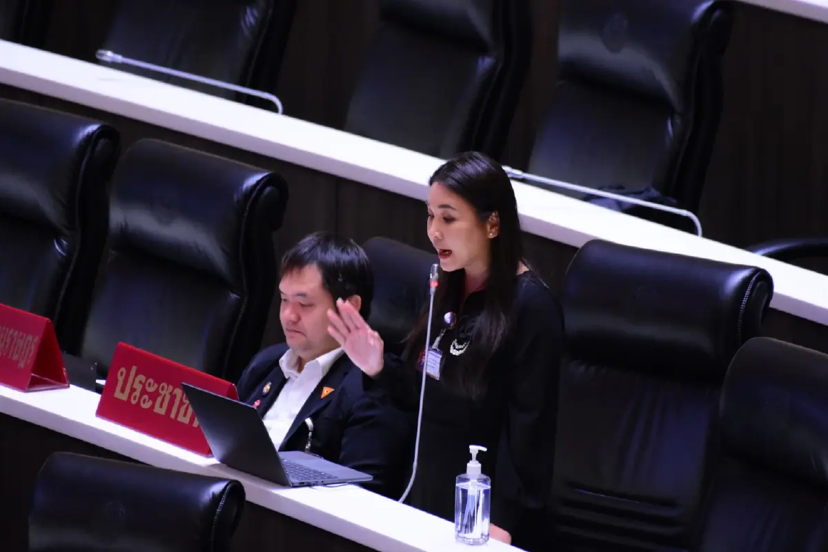 'รัฐบาล' ชักหน้าไม่ถึงหลัง โอนงบหมื่นล้าน ทำระบบราชการสะดุด