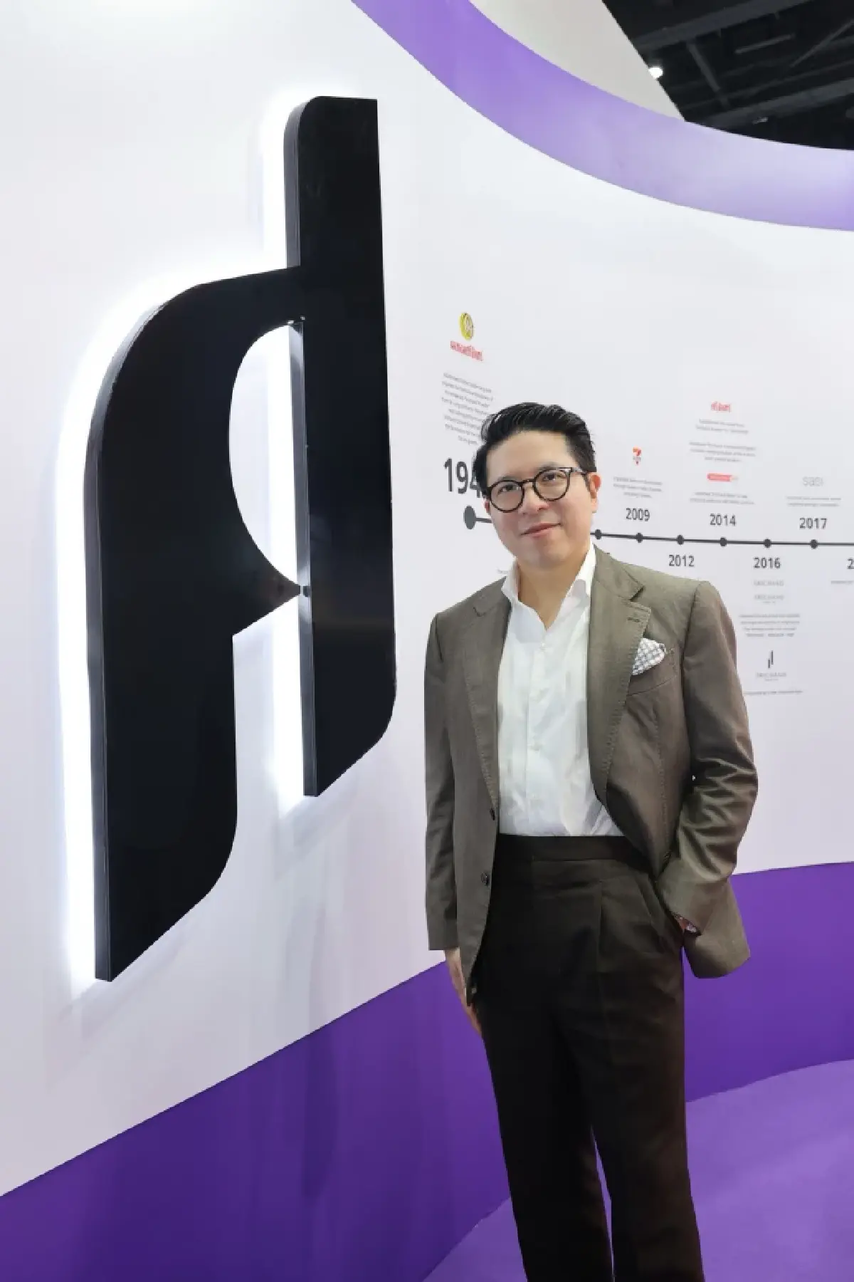 “ศรีจันทร์” กวาดรายได้ 2 พันล้าน ดึงพลัง 13 พรีเซ็นเตอร์ เร่งส่งออก T-Beauty