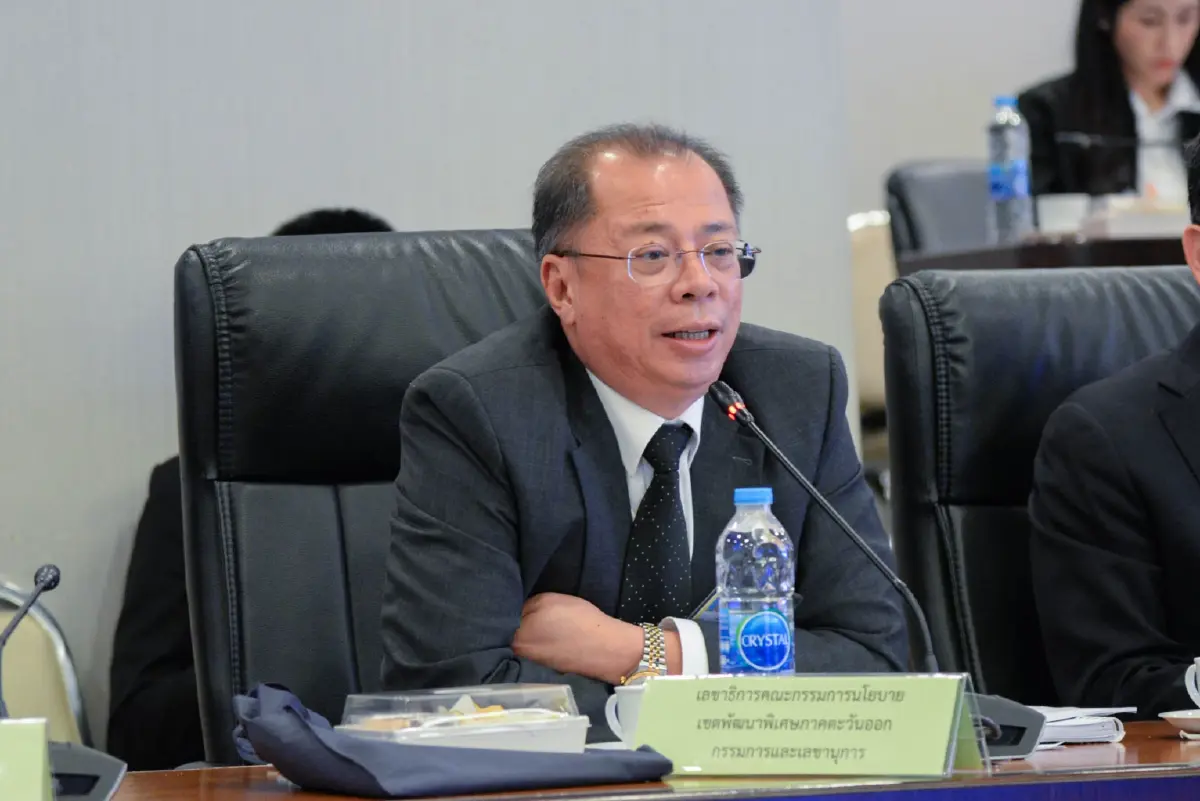 ดร.จุฬา สุขมานพ  เลขาธิการคณะกรรมการนโยบายเขตพัฒนาพิเศษภาคตะวันออก (สกพอ.) หรือ อีอีซี  