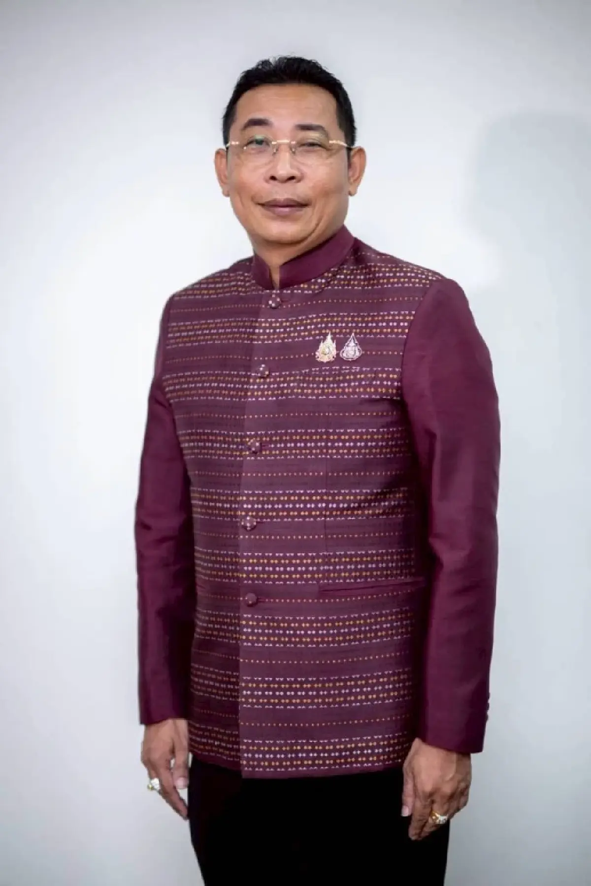 ผู้ว่าฯ ระยอง ลุยเชิงรุก มอบมาบตาพุดจับมือ ม.นเรศวร ศึกษาฟื้นฟูบ่อขยะ เน้นไม่กระทบชุมชน