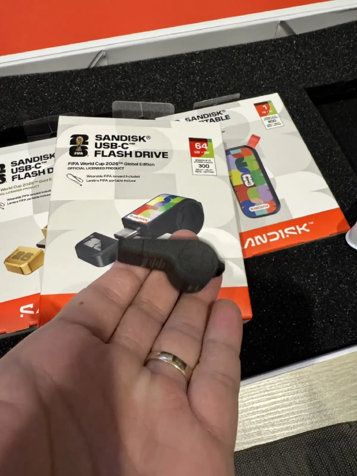 เอาใจสายบอล SanDisk FIFA World Cup 2026 ลิขสิทธิ์แท้ฟุตบอลโลก สายสะสมต้องมี